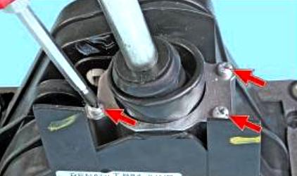 Снятие и установка кулисы механической коробки передач Рено Меган 2