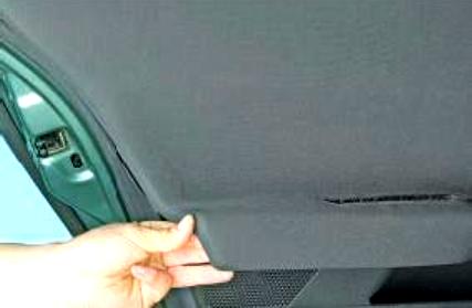 Reemplazo de la manija exterior de la cerradura de la puerta trasera Renault Megane 2