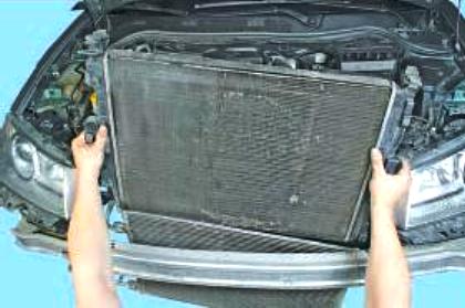 Замена радиатора системы охлаждения двигателя