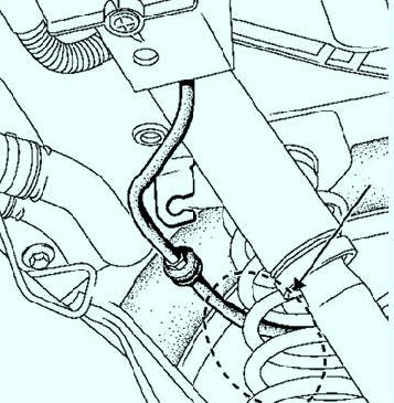 Область проверки не закрепленного троса привода стояночного тормоза с усилителем 