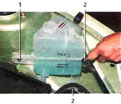 Extracción y comprobación de las unidades del sistema de refrigeración del motor VAZ-21114 system