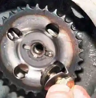 Reemplazo de la cadena de transmisión del árbol de levas VAZ-2123