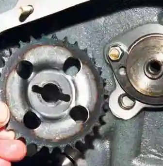 Reemplazo de la cadena de transmisión del árbol de levas VAZ-2123