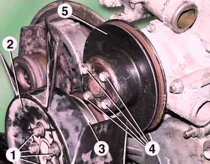 Removing and installing ZMZ-402 camshaft