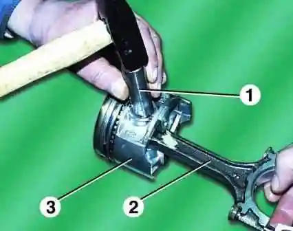 Ремонт и замена поршневой двигателя ЗМЗ-406