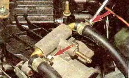 Entfernen und Installieren der Motordrosselbaugruppe VAZ-21114