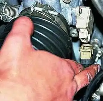 Замена прокладки головки блока цилиндров ЗМЗ-409 Замена прокладки головки блока цилиндров ЗМЗ-409