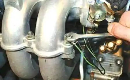 Замена прокладки головки блока цилиндров ЗМЗ-409 Замена прокладки головки блока цилиндров ЗМЗ-409