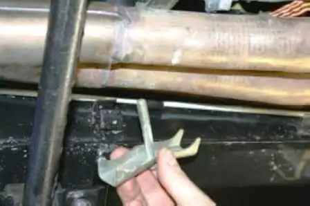 Замена прокладки головки блока цилиндров ЗМЗ-409 Замена прокладки головки блока цилиндров ЗМЗ-409