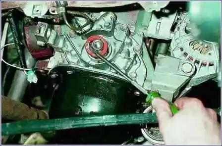 Replacing crankshaft seals VAZ-21126