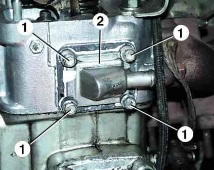 How to remove and install the ZMZ-402 cylinder head