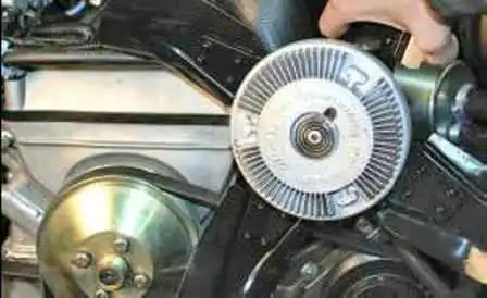 Снятие и установка вязкостной муфты ЗМЗ-409