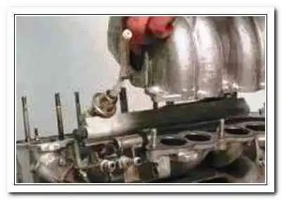 Розбирання та складання ГБЦ ВАЗ-2123