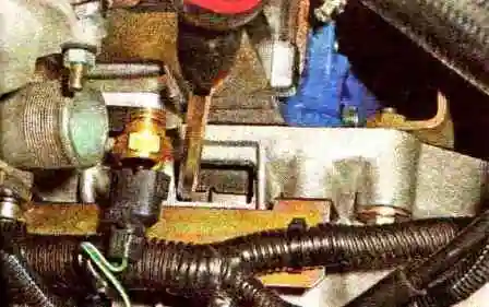 Как проверить и заменить ремень ГРМ двигателя ВАЗ-21114