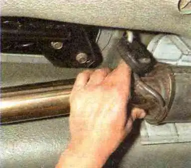 VAZ-21114 қозғалтқышын шығару жүйесі