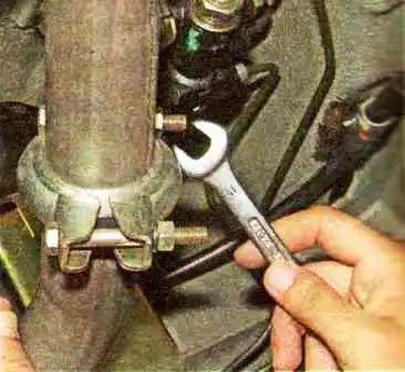 VAZ-21114 қозғалтқышын шығару жүйесі