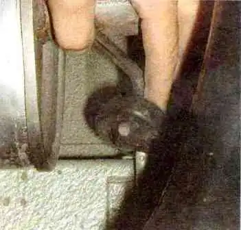 VAZ-21114 қозғалтқышын шығару жүйесі