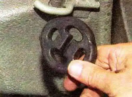 VAZ-21114 қозғалтқышын шығару жүйесі