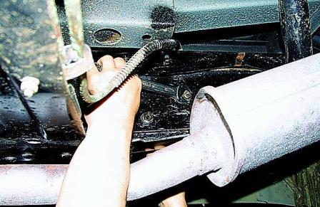 Как заменить топливовоздушные фильтра автомобиля Соболь