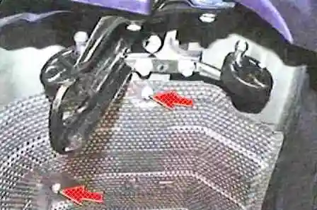 Заміна термоекранів системи випуску двигуна 2AZ-FE Toyota Camry