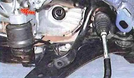 Как заменить опоры силовой установки 2AZ-FE Toyota Camry Как заменить опоры силовой установки 2AZ-FE Toyota Camry