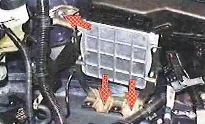 Зняття та встановлення елементів системи керування двигуном Тойота Камрі