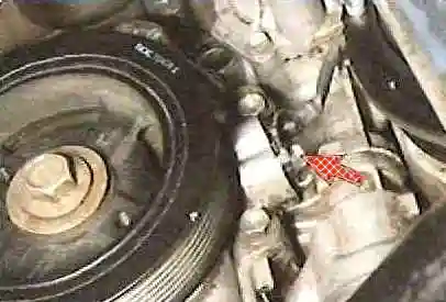 Зняття та встановлення елементів системи керування двигуном Тойота Камрі