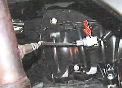 Зняття та встановлення елементів системи керування двигуном Тойота Камрі