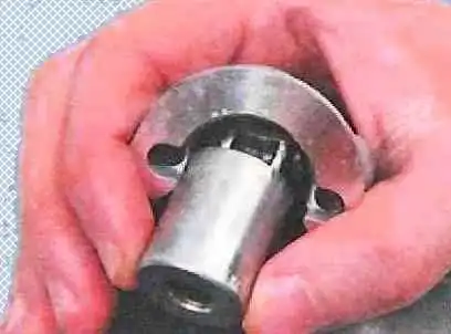 Extracción y reparación del motor de arranque de Toyota Camry