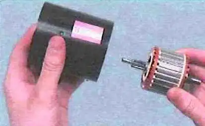 Extracción y reparación del motor de arranque de Toyota Camry