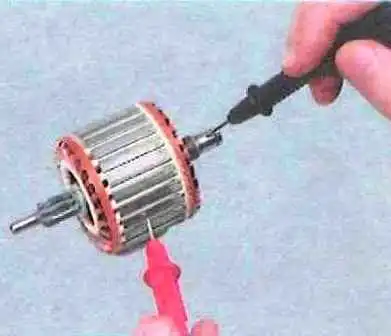 Extracción y reparación del motor de arranque de Toyota Camry