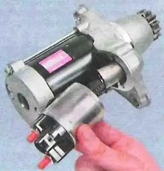 Extracción y reparación del motor de arranque de Toyota Camry