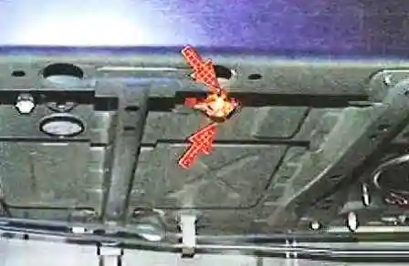 Заміна фар, ліхтарів та плафонів освітлення Тойота Камрі