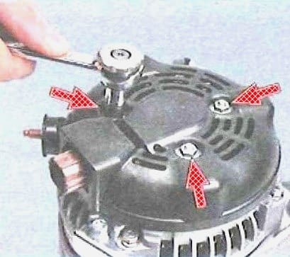 Reparación del alternador de Toyota Camry