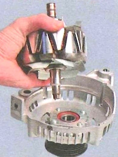 Reparación del alternador de Toyota Camry