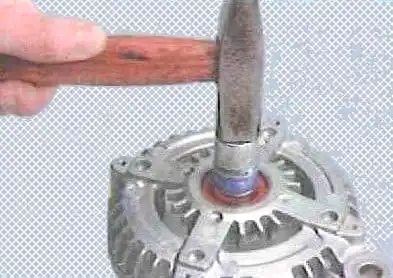 Toyota Camry Lichtmaschine reparieren