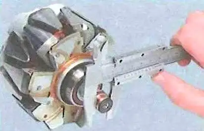 Toyota Camry Lichtmaschine reparieren