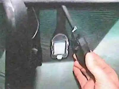 Toyota Camry Sensor und Schalter ersetzen