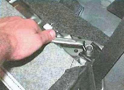 Toyota Camry seat removal and installation