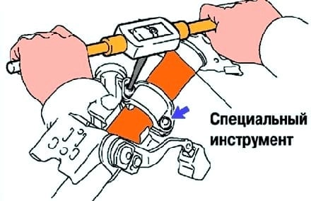 Toyota Camry рульдік бағанасын қалай алып тастауға болады