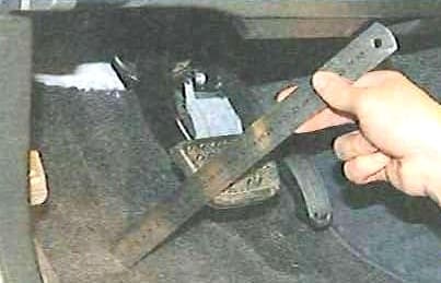 Toyota Camry brake pedal adjustment