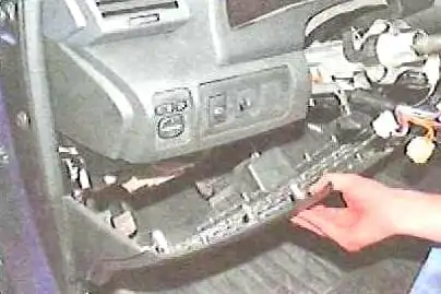 Зняття та встановлення педалі гальма автомобіля Toyota Camry Зняття та встановлення педалі гальма автомобіля Toyota Camry