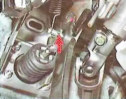 Cómo quitar el servofreno de Toyota Camry