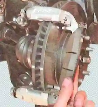 How to change Toyota Camry front brake pads How to change Toyota Camry front brake pads