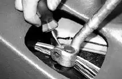 Снятие и установка коробки передач УАЗ Патриот