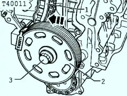 Установка болта в ременный шкив коленвала 