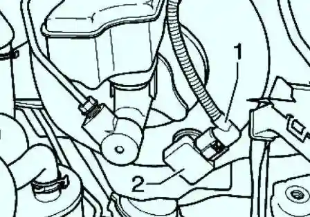 Штекерное соединение датчика низкого давления усилителя тормозов 
